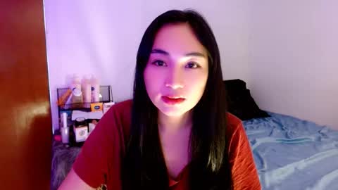 Snapshot of sweetlilly_18 chatting on September 25, 3:02 am Lilly online show from September 25, 3:02 am