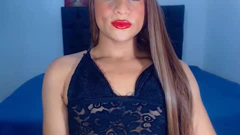 Snapshot of sweetsofiats chatting on September 16, 2:05 am SOFIA online show from September 16, 2:05 am