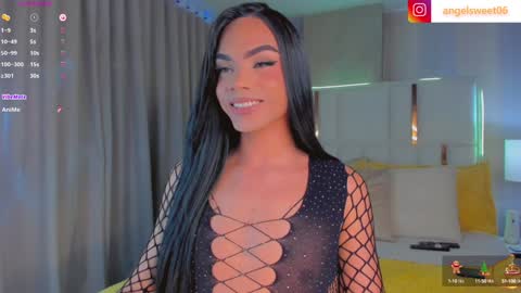 Snapshot of sweett_shinexx chatting on January 13, 4:18 am angel online show from January 13, 4:18 am