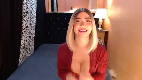 Snapshot of sweettrixiee chatting on September 19, 9:15 am Ms trixiee online show from September 19, 9:15 am