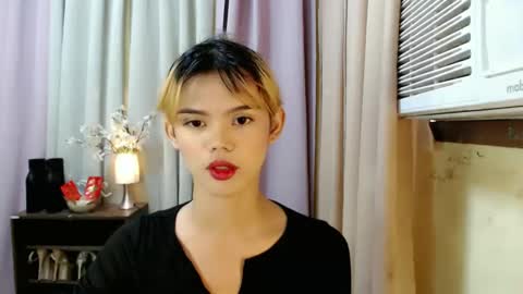 Snapshot of sweetytrannygirlxx chatting on December 23, 4:33 am Megan online show from December 23, 4:33 am