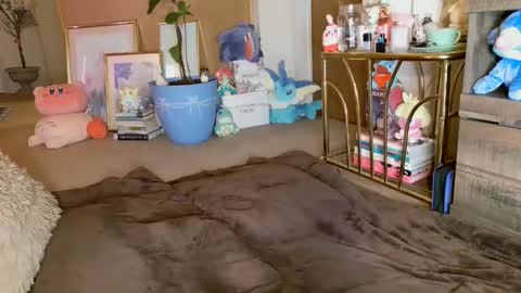 your girl online show from February 13, 1:22 am