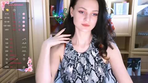 Snapshot of taissia_sweet chatting on December 31, 12:11 am Im Taya online show from December 31, 12:11 am