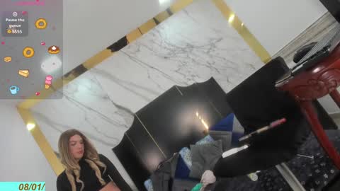 Snapshot of tamara_ochoa chatting on January 8, 5:27 am tamara online show from January 8, 5:27 am