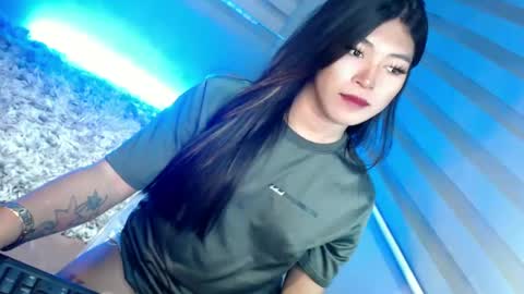 Snapshot of tasteofinnocent69 chatting on December 30, 11:48 am online show from December 30, 11:48 am