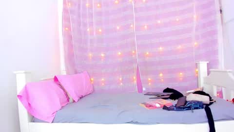 Snapshot of tasty_alan_ chatting on January 12, 8:14 pm tasty_alan_ online show from January 12, 8:14 pm