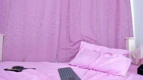 Snapshot of tasty_alan_ chatting on September 29, 7:35 pm tasty_alan_ online show from September 29, 7:35 pm