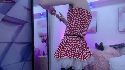 Snapshot of tayzon_foxxx chatting on December 6, 2:00 pm Sofia online show from December 6, 2:00 pm