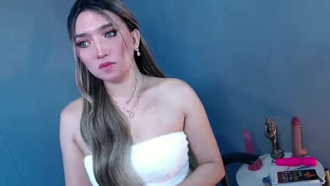 Snapshot of te_amo28 chatting on December 10, 10:16 pm ellaine online show from December 10, 10:16 pm