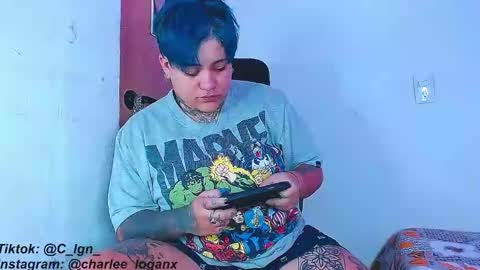 Snapshot of techno_420 chatting on December 31, 4:38 am Charlee He online show from December 31, 4:38 am