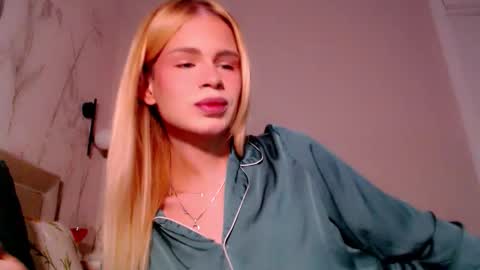 temberli online show from November 14, 5:48 am