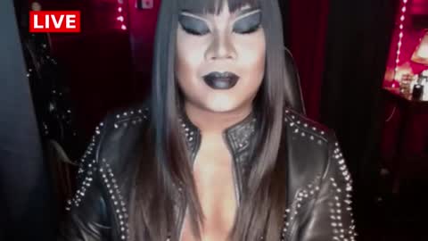 Snapshot of temptress_cocoxxx chatting on January 7, 8:31 pm Mistress Coco online show from January 7, 8:31 pm