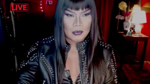 Snapshot of temptress_cocoxxx chatting on February 2, 7:14 pm Mistress Coco online show from February 2, 7:14 pm