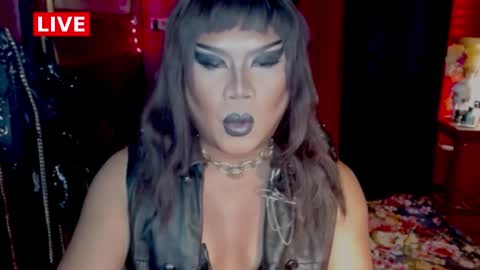 Snapshot of temptress_cocoxxx chatting on February 21, 8:17 am Mistress Coco online show from February 21, 8:17 am