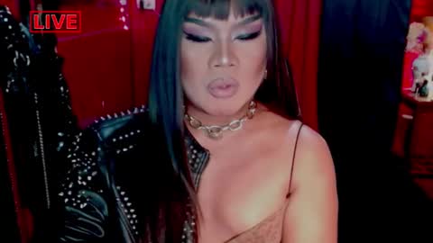 Snapshot of temptress_cocoxxx chatting on February 24, 9:20 pm Mistress Coco online show from February 24, 9:20 pm