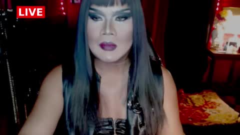 Snapshot of temptress_cocoxxx chatting on March 9, 6:43 pm Mistress Coco online show from March 9, 6:43 pm