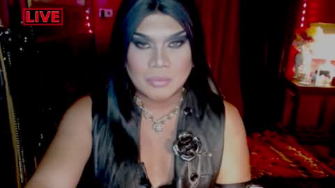 Snapshot of temptress_cocoxxx chatting on March 10, 7:11 am Mistress Coco online show from March 10, 7:11 am