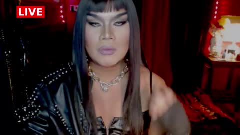 Snapshot of temptress_cocoxxx chatting on March 11, 7:04 am Mistress Coco online show from March 11, 7:04 am