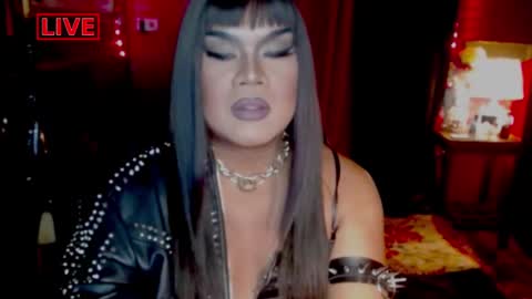 Snapshot of temptress_cocoxxx chatting on March 11, 9:15 pm Mistress Coco online show from March 11, 9:15 pm