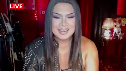Snapshot of temptress_cocoxxx chatting on September 11, 5:43 pm Mistress Coco online show from September 11, 5:43 pm