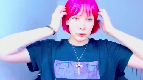 Snapshot of tenebrise chatting on October 5, 4:02 am Kira online show from October 5, 4:02 am
