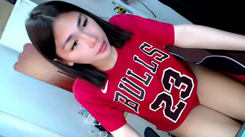 Snapshot of tgirljennie69 chatting on December 27, 10:48 pm jennie online show from December 27, 10:48 pm