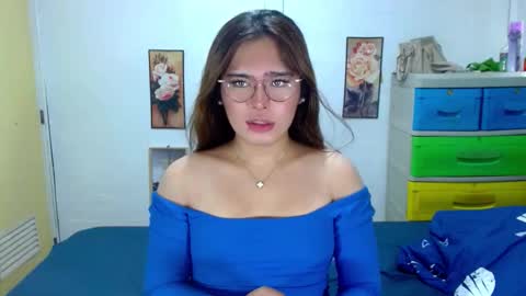 Snapshot of tgirlselena chatting on September 18, 11:32 pm tgirlselena online show from September 18, 11:32 pm