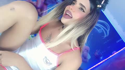 Thalia Girl online show from February 21, 8:49 pm