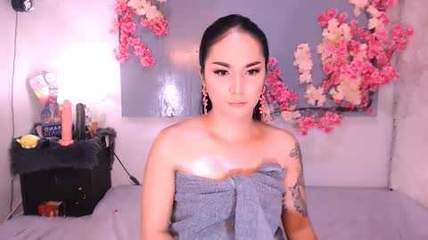 Thalia online show from October 18, 10:41 am