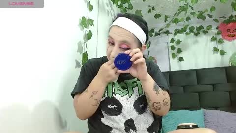 the_lesbian_game online show from May 27, 7:11 pm