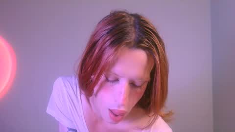Snapshot of thedollxxxperience chatting on December 13, 5:00 pm Yolanda online show from December 13, 5:00 pm