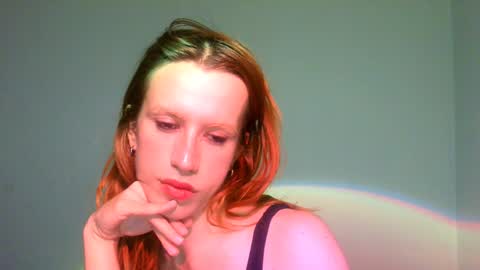 Snapshot of thedollxxxperience chatting on February 4, 6:27 pm Yolanda online show from February 4, 6:27 pm