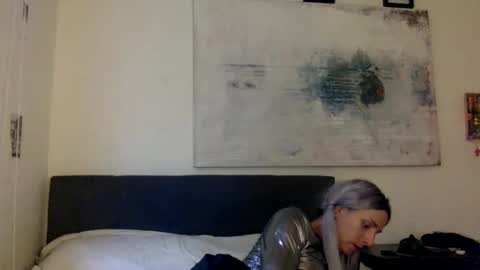 Snapshot of thematryoshka chatting on December 28, 10:44 pm Lucy Lucy online show from December 28, 10:44 pm