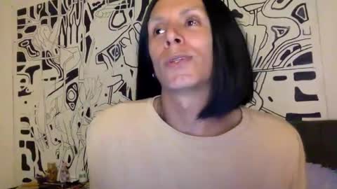 Snapshot of thematryoshka chatting on February 27, 2:32 am Lucy Lucy online show from February 27, 2:32 am