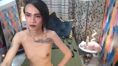 Snapshot of thenchantressduo69 chatting on February 4, 3:47 pm Anne online show from February 4, 3:47 pm