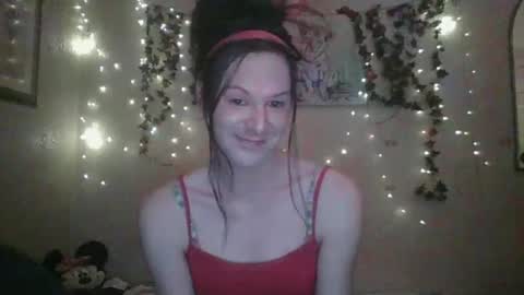 sillymillie0 online show from December 13, 6:21 am
