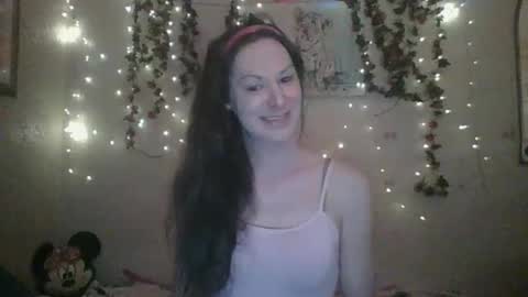 sillymillie0 online show from December 24, 1:38 am