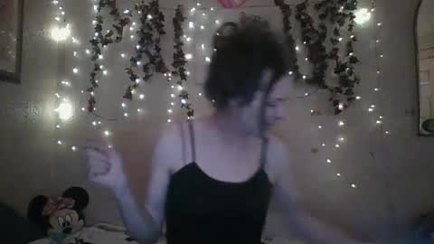 sillymillie0 online show from February 3, 11:15 pm