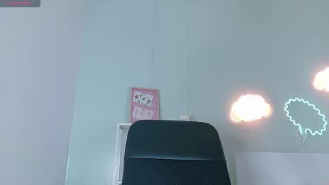 Snapshot of tiana_cinnamon chatting on October 9, 7:48 pm TIANA online show from October 9, 7:48 pm