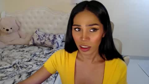 Snapshot of tiara_gurl16 chatting on September 20, 7:25 am tiara online show from September 20, 7:25 am