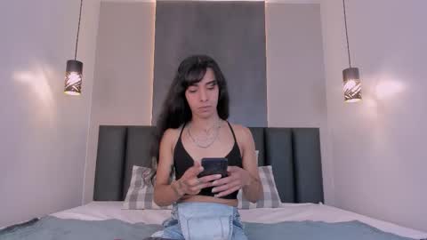 Snapshot of tiffvalentinee_ chatting on October 7, 9:05 pm Tiffany online show from October 7, 9:05 pm