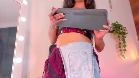 Tiffany  online show from October 20, 7:50 pm