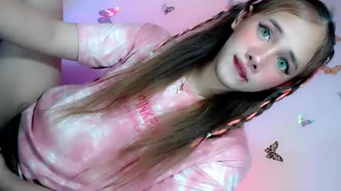 Snapshot of timea_slut69xx chatting on January 28, 8:04 am Happy Birthday To Me online show from January 28, 8:04 am