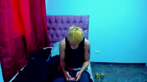 Snapshot of tomboygirl69 chatting on December 12, 6:10 pm tomboygirl69 online show from December 12, 6:10 pm