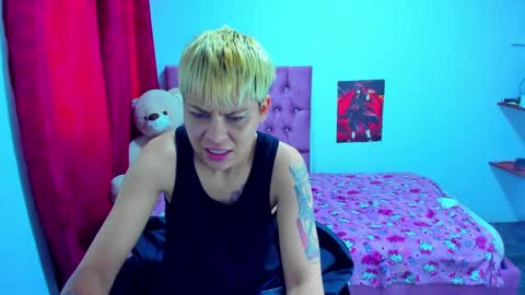 Snapshot of tomboygirl69 chatting on January 13, 6:49 pm tomboygirl69 online show from January 13, 6:49 pm
