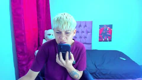 Snapshot of tomboygirl69 chatting on February 5, 2:59 pm tomboygirl69 online show from February 5, 2:59 pm