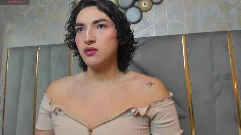   online show from February 21, 11:33 am