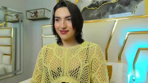   online show from March 5, 11:35 am