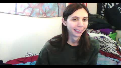 Snapshot of totalfuckingadorable chatting on January 20, 6:53 am Luna online show from January 20, 6:53 am