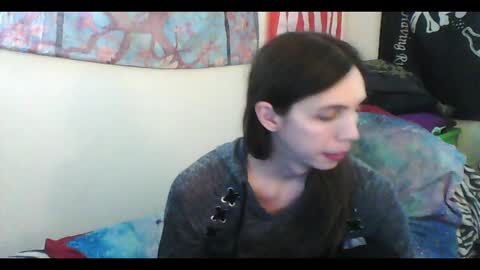 Snapshot of totalfuckingadorable chatting on January 24, 3:22 am Luna online show from January 24, 3:22 am